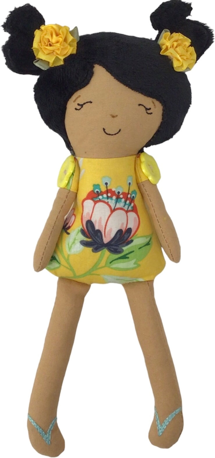 Flower Button Doll - Give your little one a new one-of-a-kind accomplice inspired by folk art and historical role models!