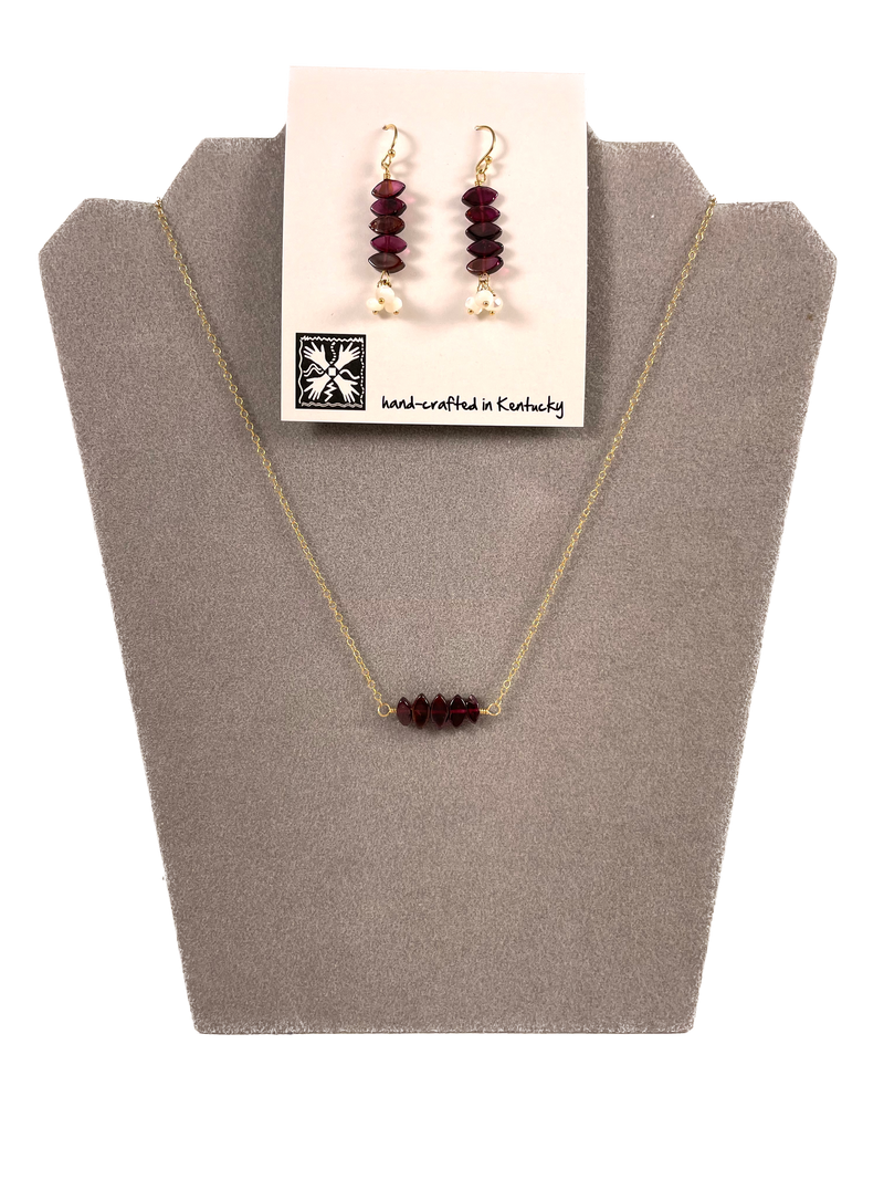 Maroon and Gold Chained Necklace